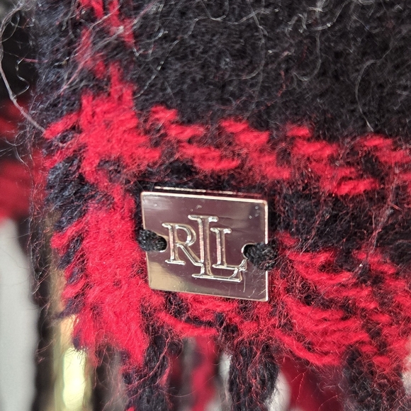 Ralph Lauren Red Plaid Poncho with Black Faux Fur Collar. One Size - Picture 5 of 9